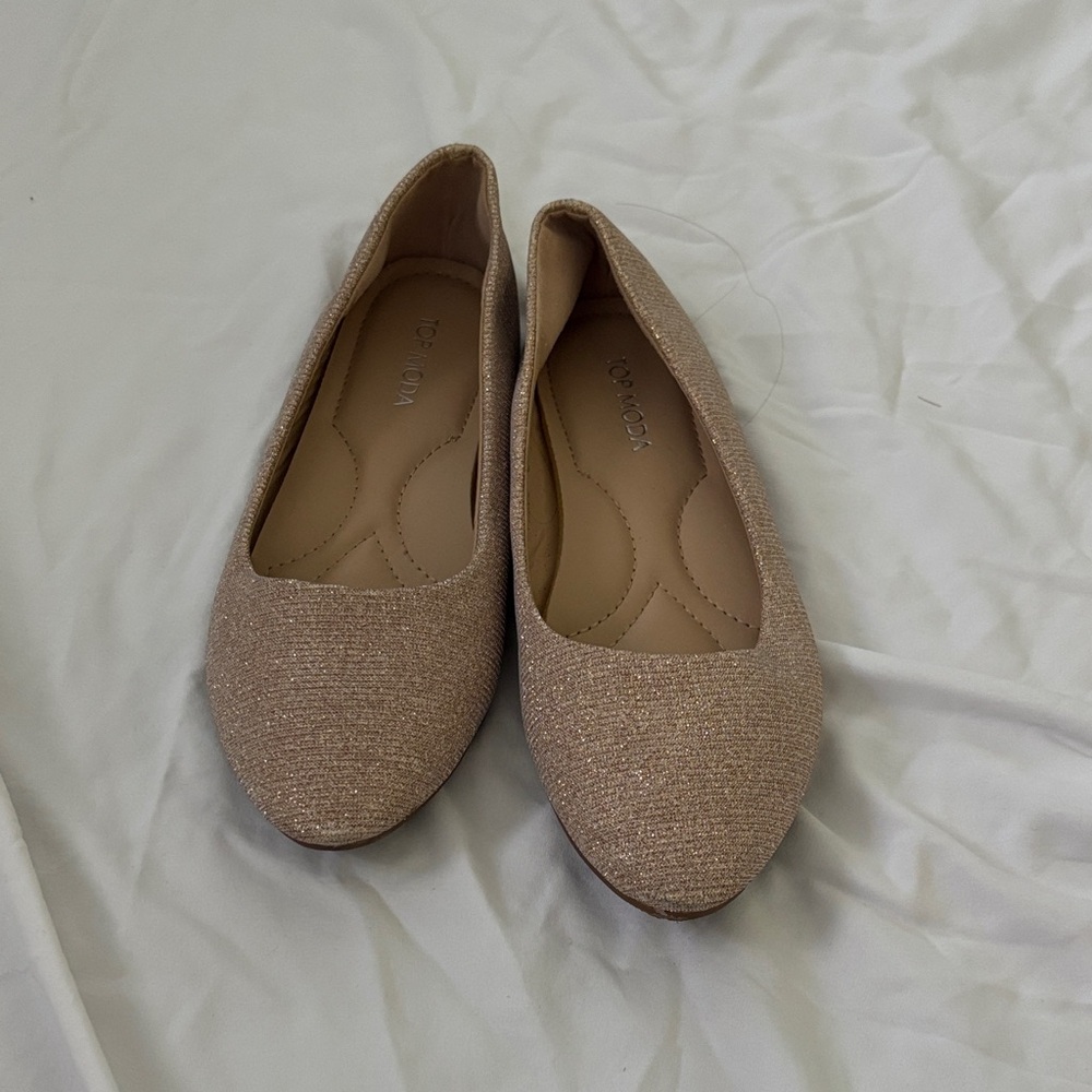 TOP Moda Women's Glittery Tan Flats